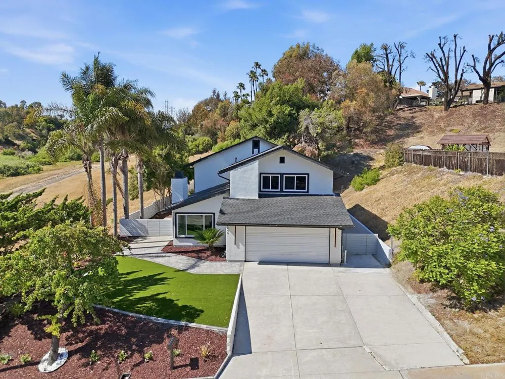 2640 Chestnut Avenue Carlsbad, CA 92010