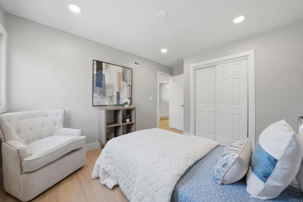 2640 Chestnut Avenue Carlsbad, CA 92010