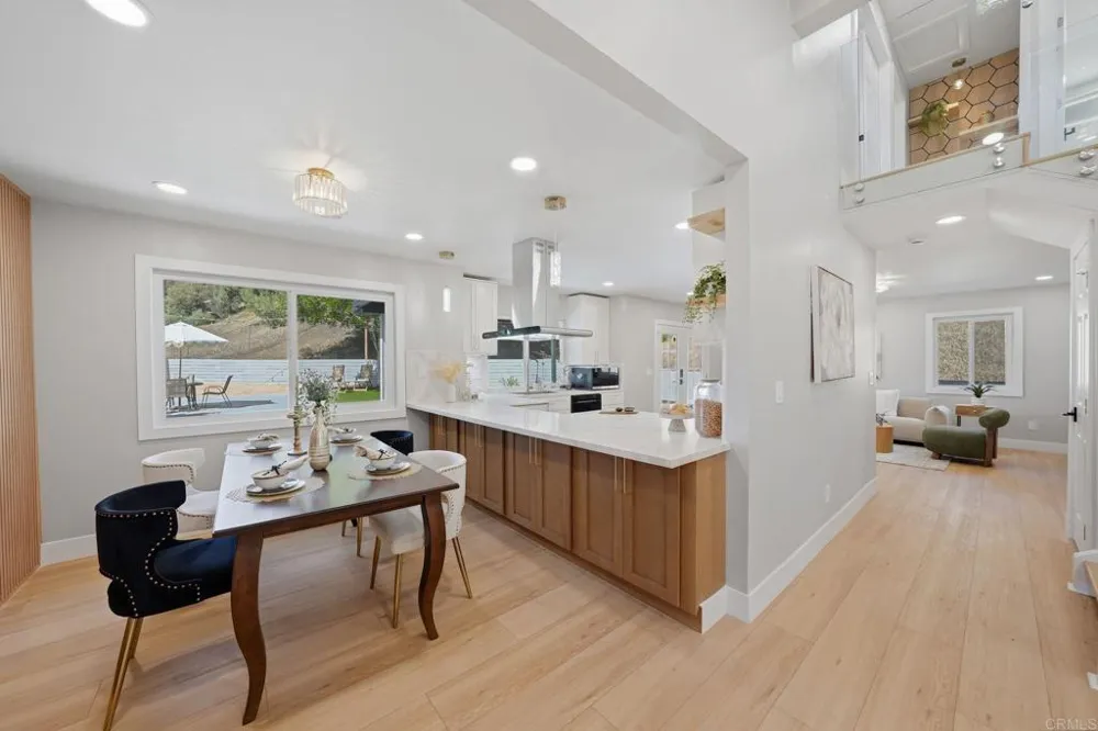 2640 Chestnut Avenue Carlsbad, CA 92010