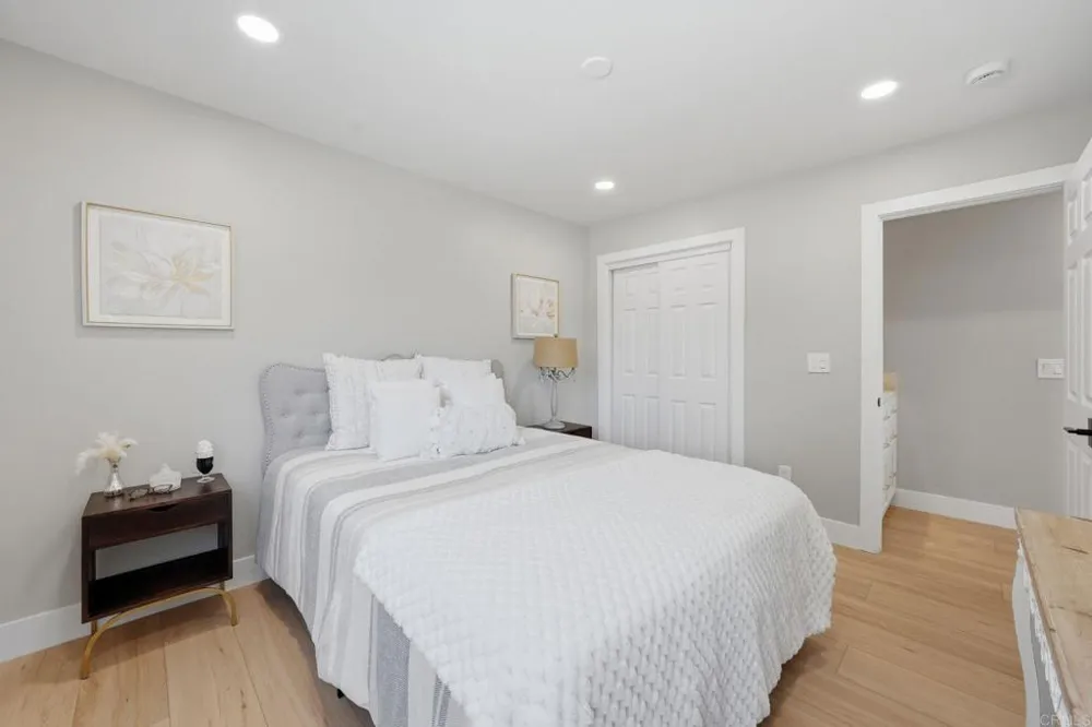 2640 Chestnut Avenue Carlsbad, CA 92010