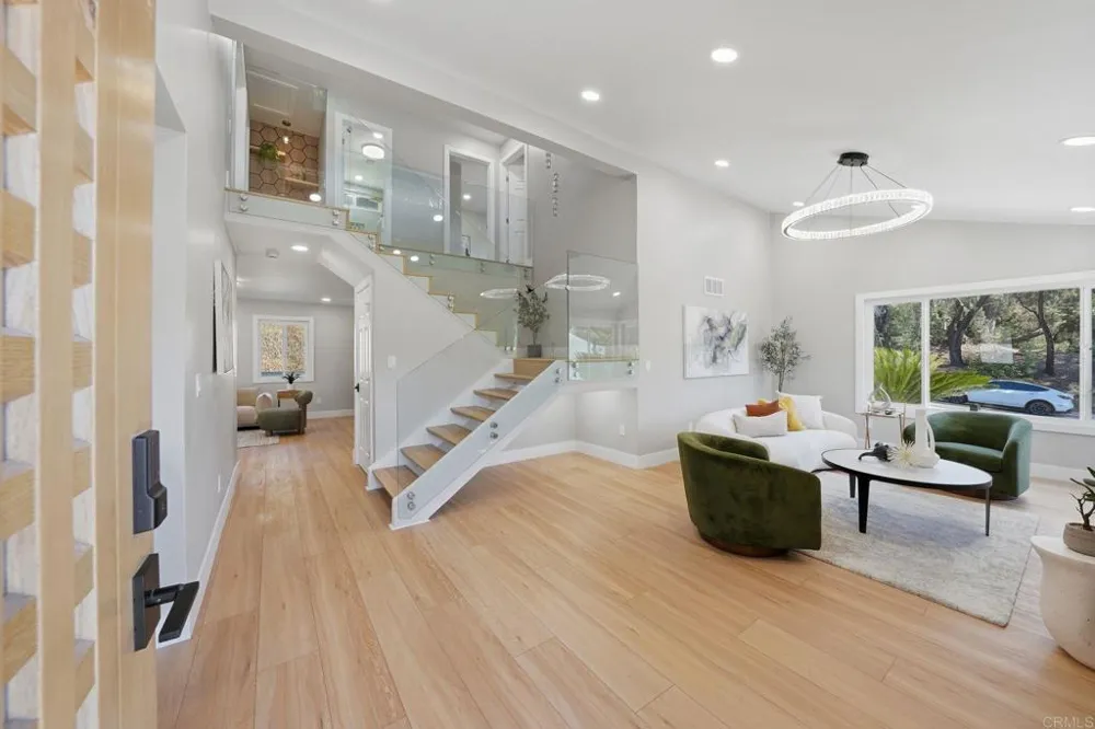 2640 Chestnut Avenue Carlsbad, CA 92010