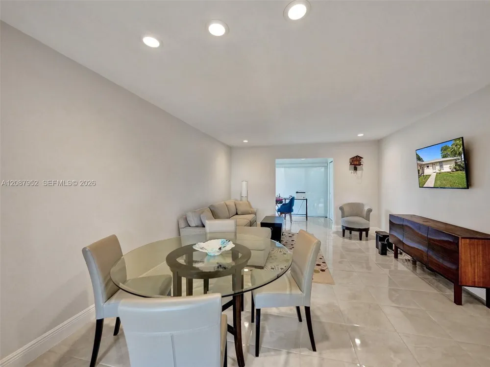 207 Cape Cod Cir #207 Lake Worth, FL 33467