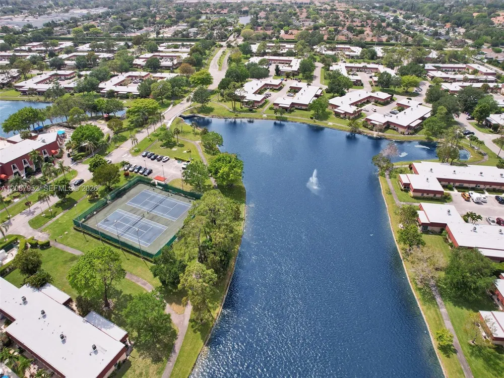 207 Cape Cod Cir #207 Lake Worth, FL 33467
