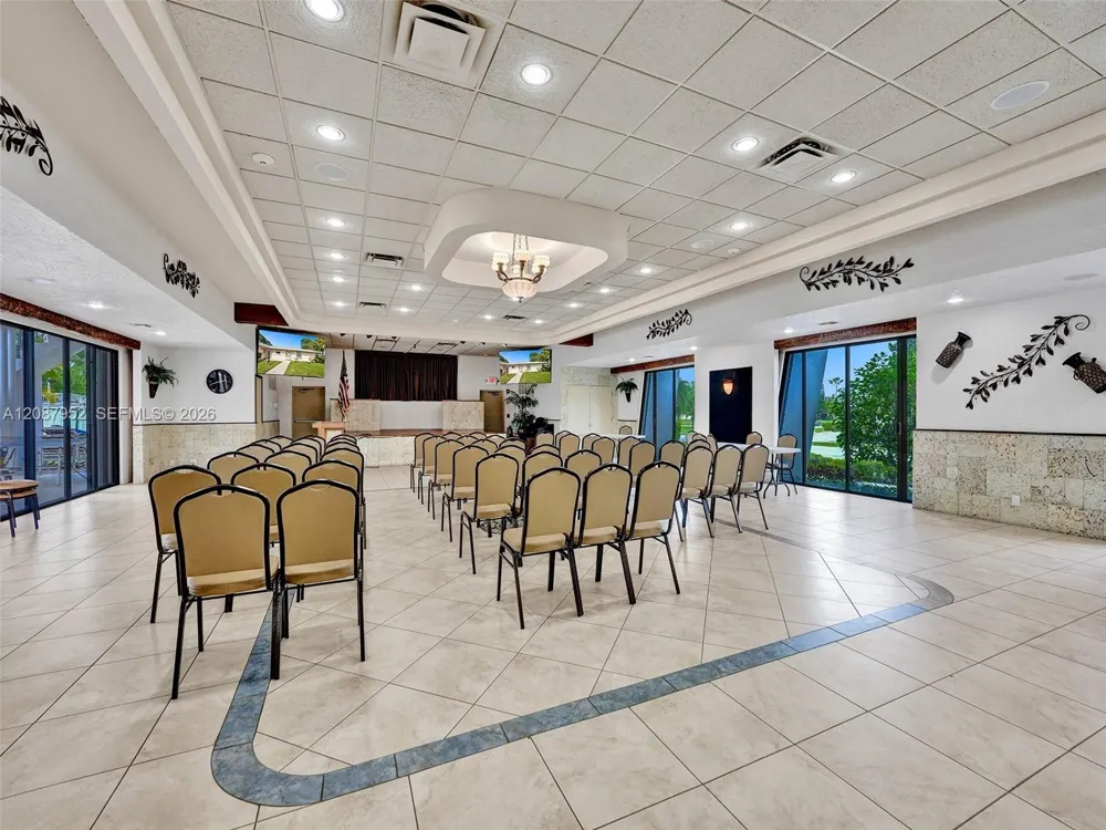 207 Cape Cod Cir #207 Lake Worth, FL 33467