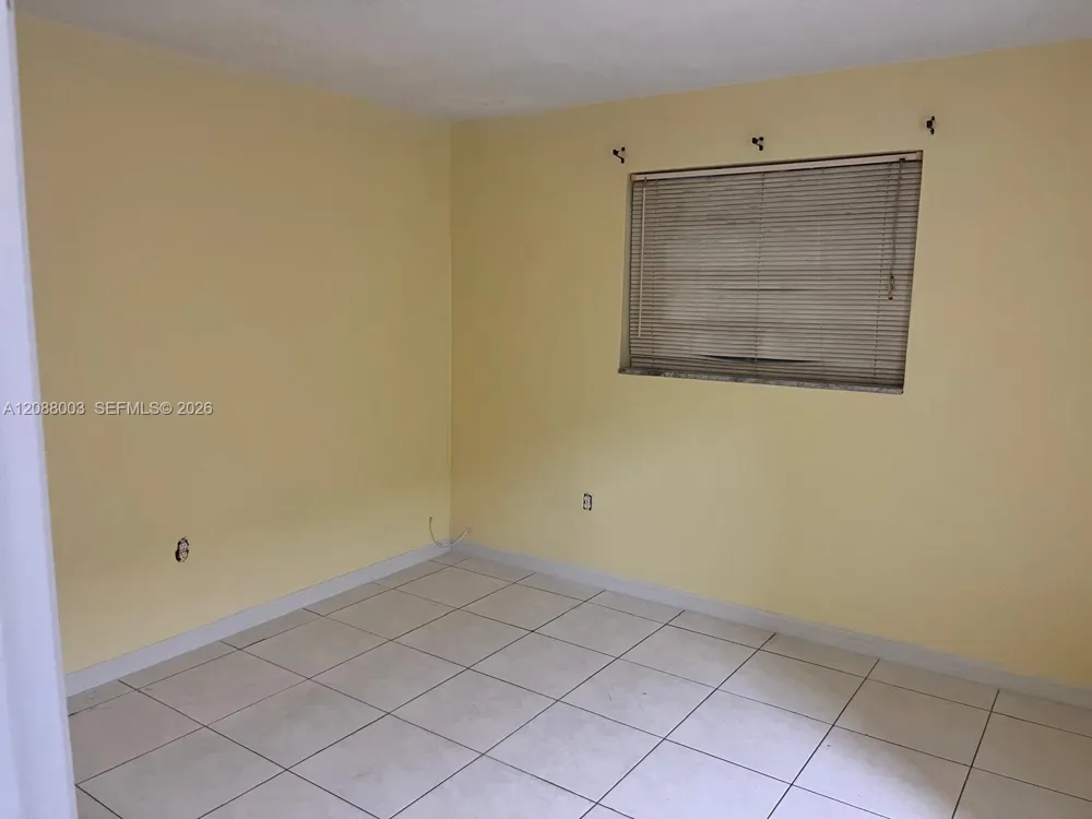1525 NW 19th Ter #24 Miami, FL 33125