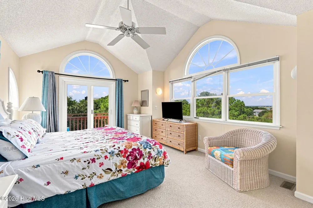 101 Wyndward Court Emerald Isle, NC 28594