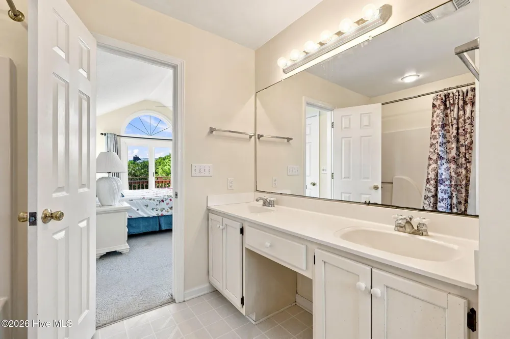 101 Wyndward Court Emerald Isle, NC 28594