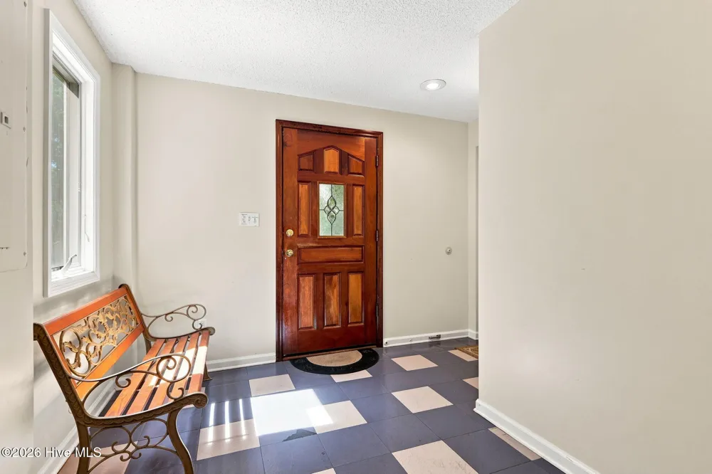 101 Wyndward Court Emerald Isle, NC 28594