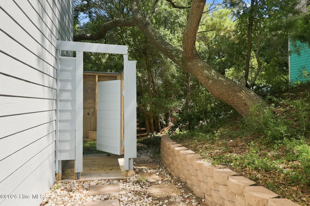 101 Wyndward Court Emerald Isle, NC 28594