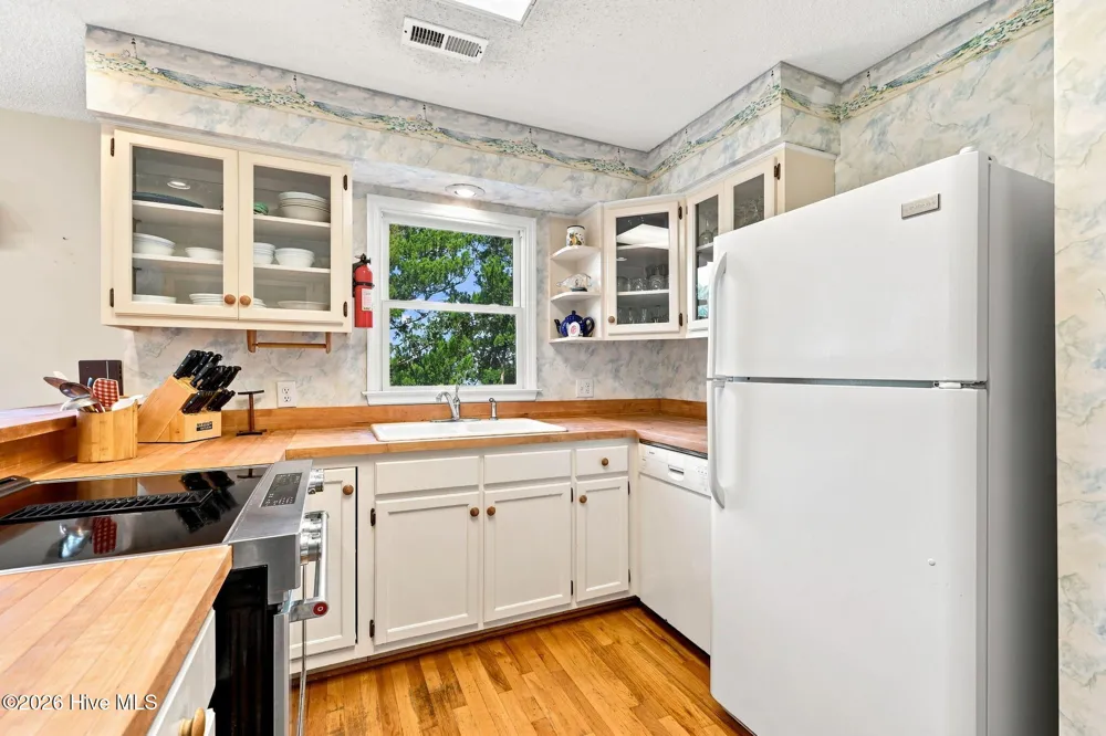 101 Wyndward Court Emerald Isle, NC 28594