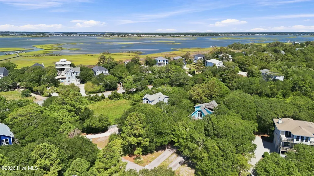 101 Wyndward Court Emerald Isle, NC 28594