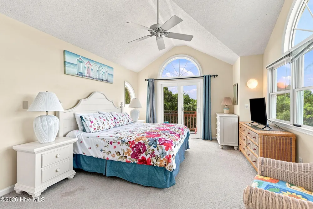 101 Wyndward Court Emerald Isle, NC 28594