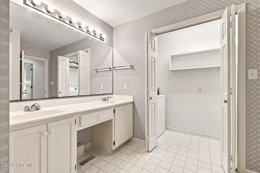 101 Wyndward Court Emerald Isle, NC 28594