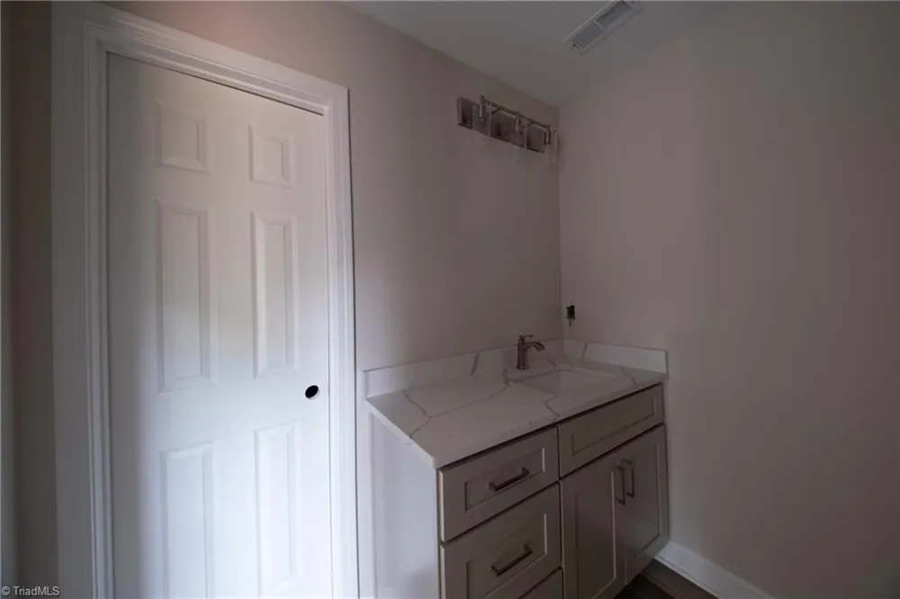 5705 MARSHALLGATE DRIVE Winston-Salem, NC 27105