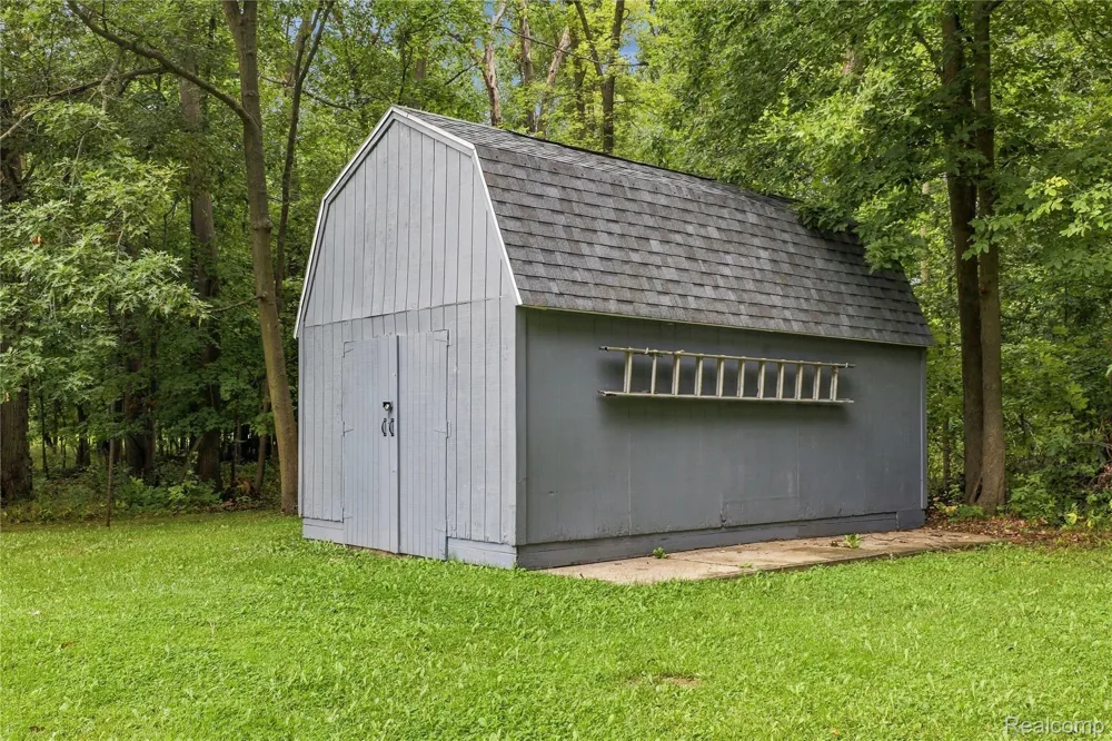 10131 Sharp Road Mundy Township, MI 48473