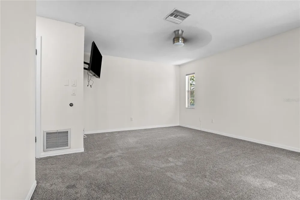 1678 KINGSTON ROAD Longwood, FL 32750