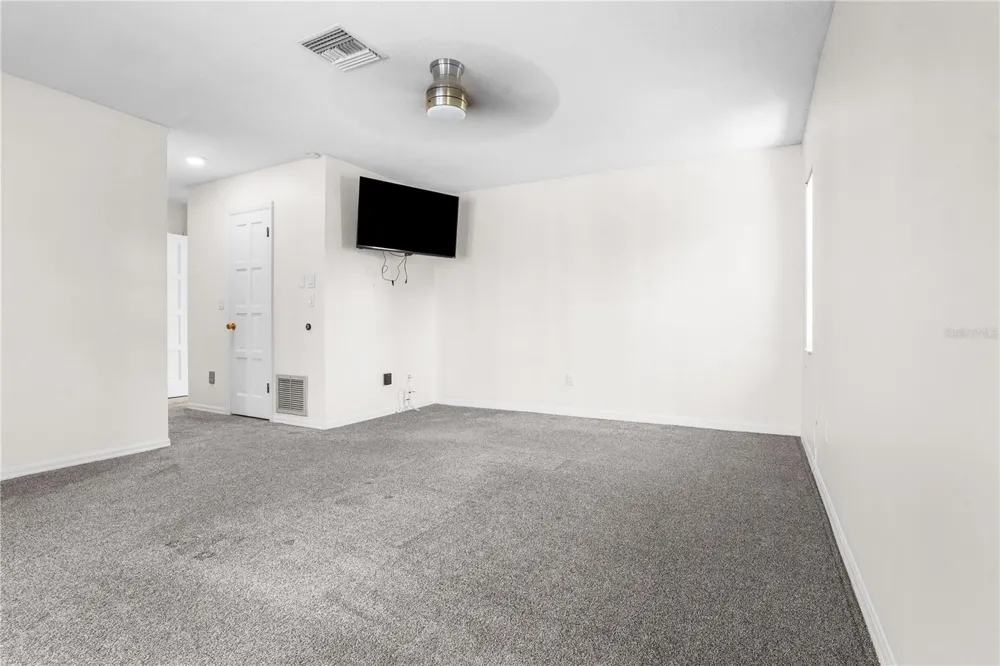 1678 KINGSTON ROAD Longwood, FL 32750