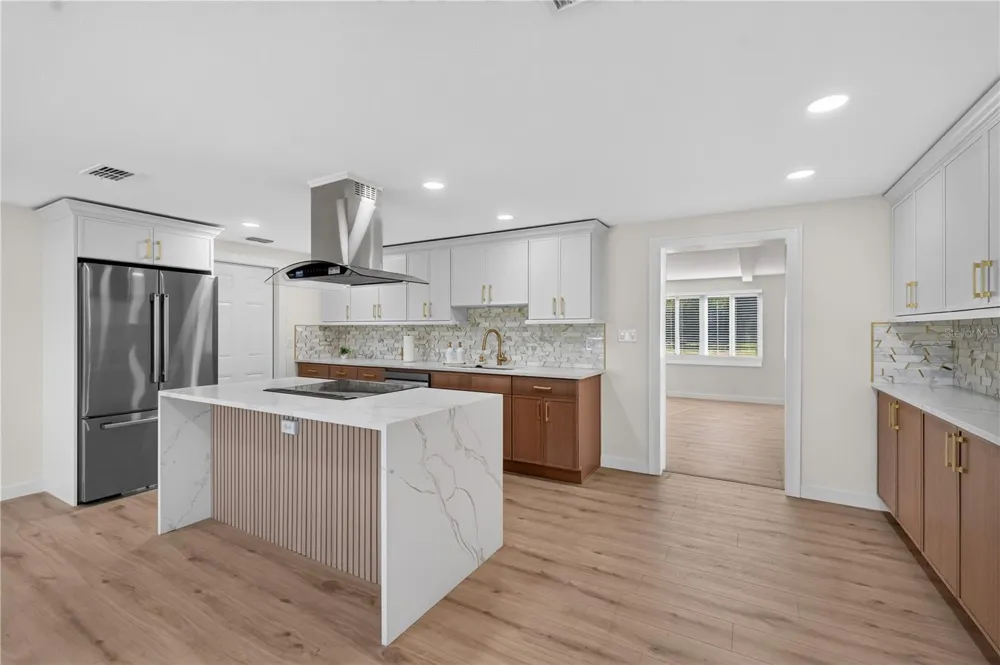 4609 60TH STREET E Bradenton, FL 34203