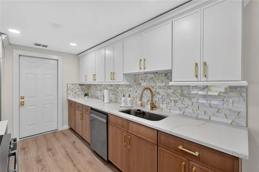 4609 60TH STREET E Bradenton, FL 34203