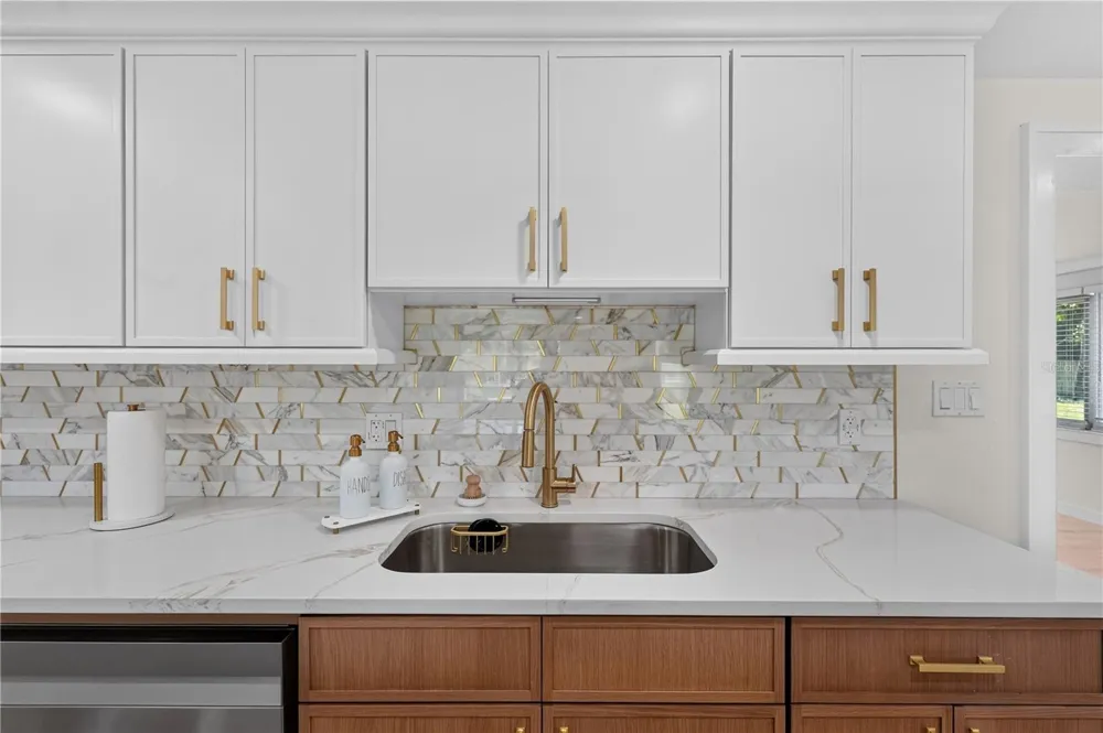 4609 60TH STREET E Bradenton, FL 34203