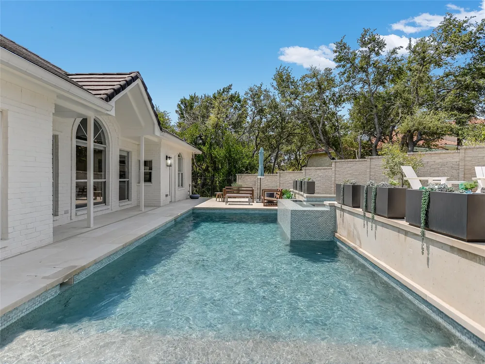 75 Stillmeadow Drive The Hills, TX 78738