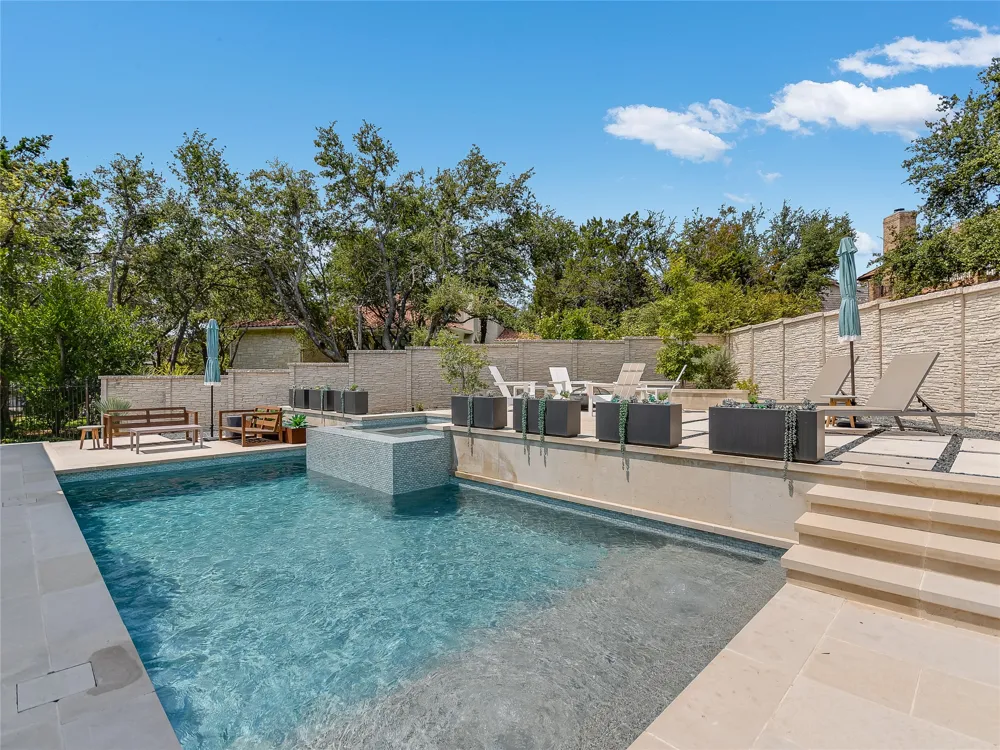 75 Stillmeadow Drive The Hills, TX 78738