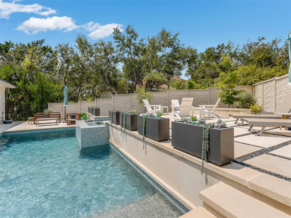 75 Stillmeadow Drive The Hills, TX 78738