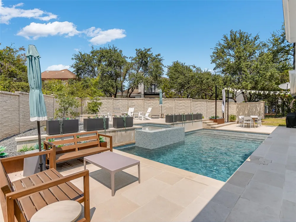75 Stillmeadow Drive The Hills, TX 78738