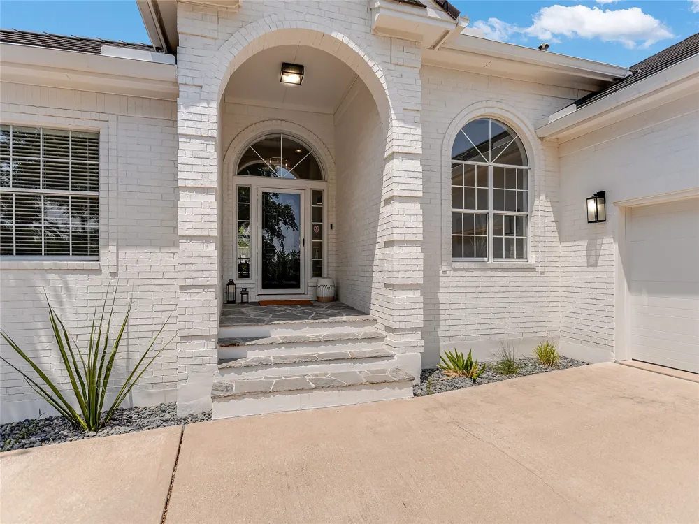 75 Stillmeadow Drive The Hills, TX 78738