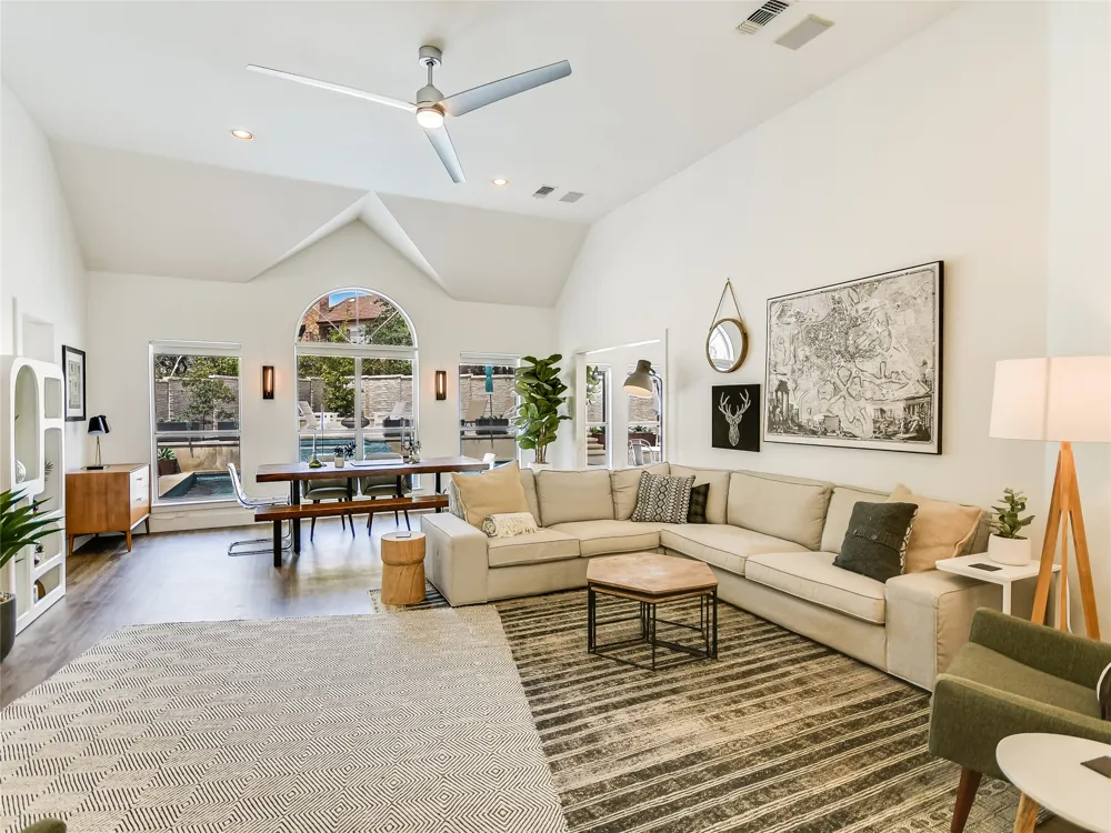 75 Stillmeadow Drive The Hills, TX 78738