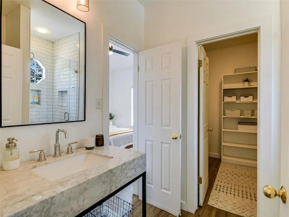 75 Stillmeadow Drive The Hills, TX 78738