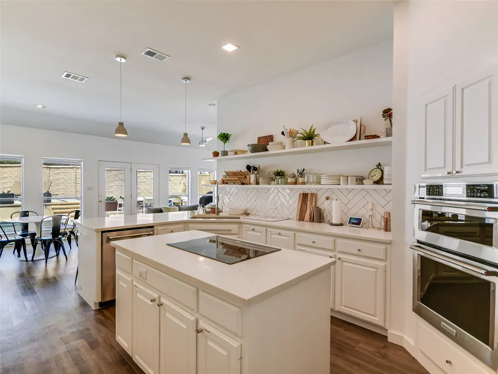 75 Stillmeadow Drive The Hills, TX 78738