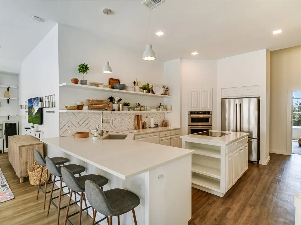 75 Stillmeadow Drive The Hills, TX 78738