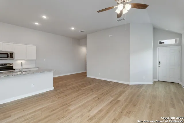 547 Cross Barn Buda, TX 78610