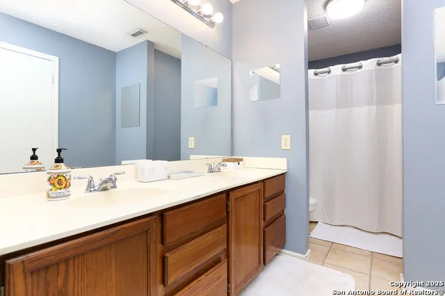 6406 REGENCY LN San Antonio, TX 78249