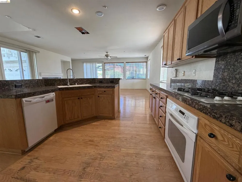 140 Treadwell Ct Brentwood, CA 94513