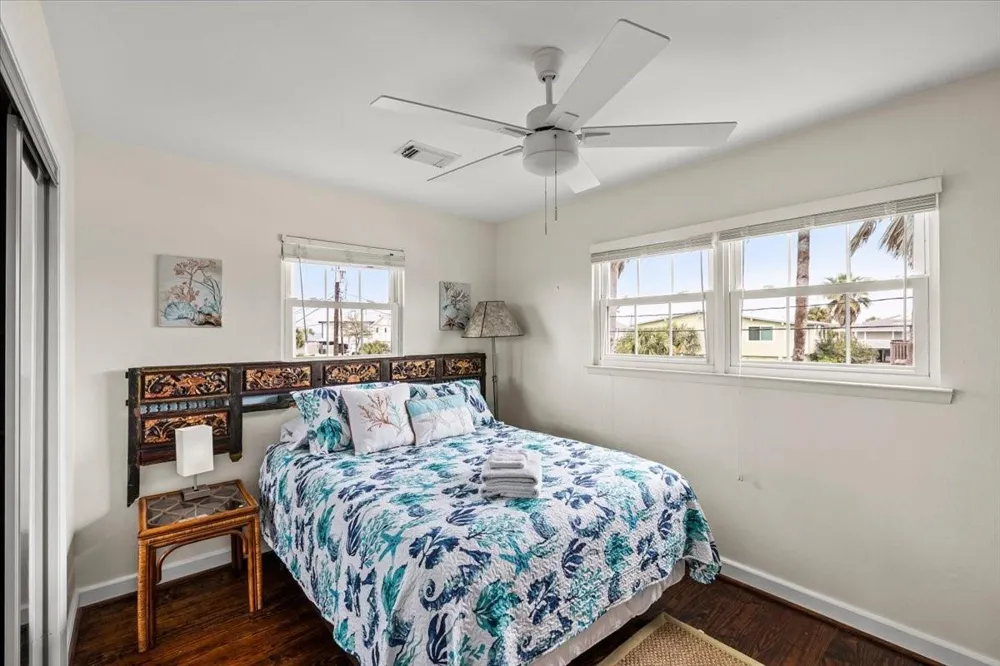 3718 Brewster Key Drive Galveston, TX 77554