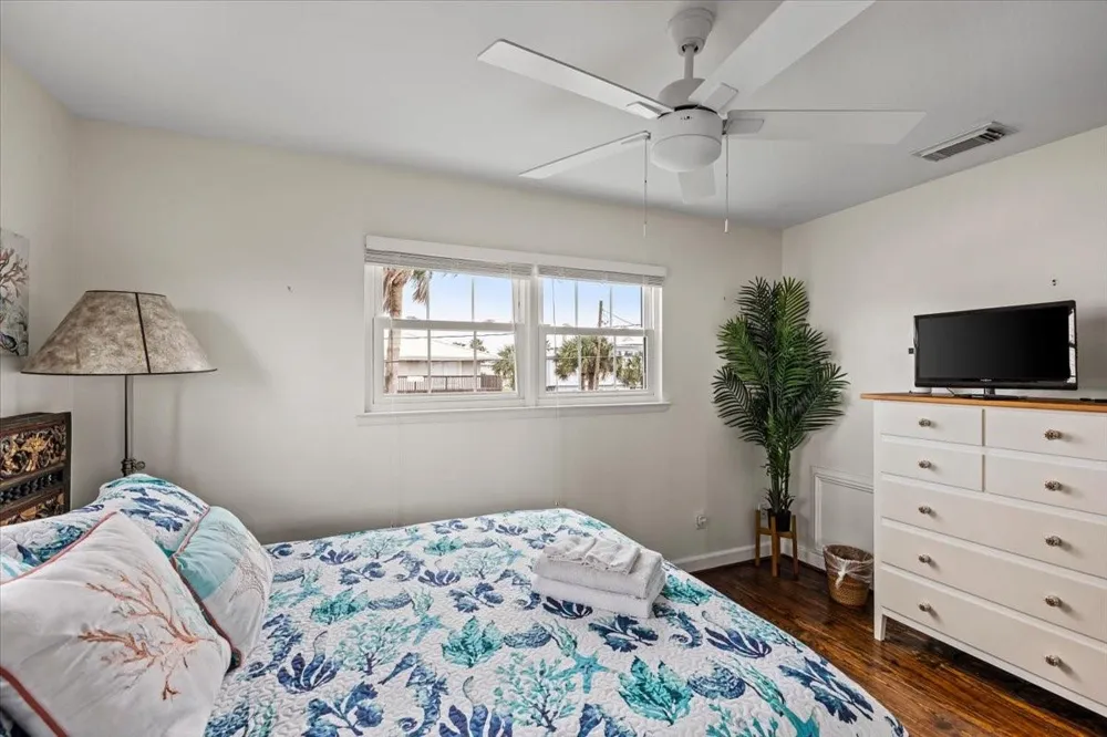 3718 Brewster Key Drive Galveston, TX 77554