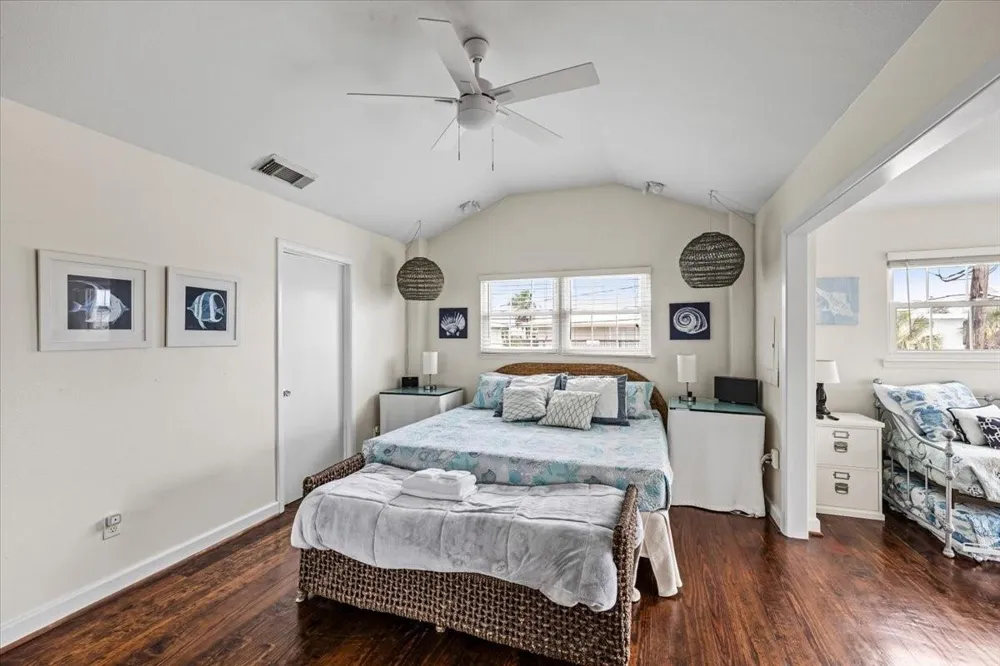 3718 Brewster Key Drive Galveston, TX 77554
