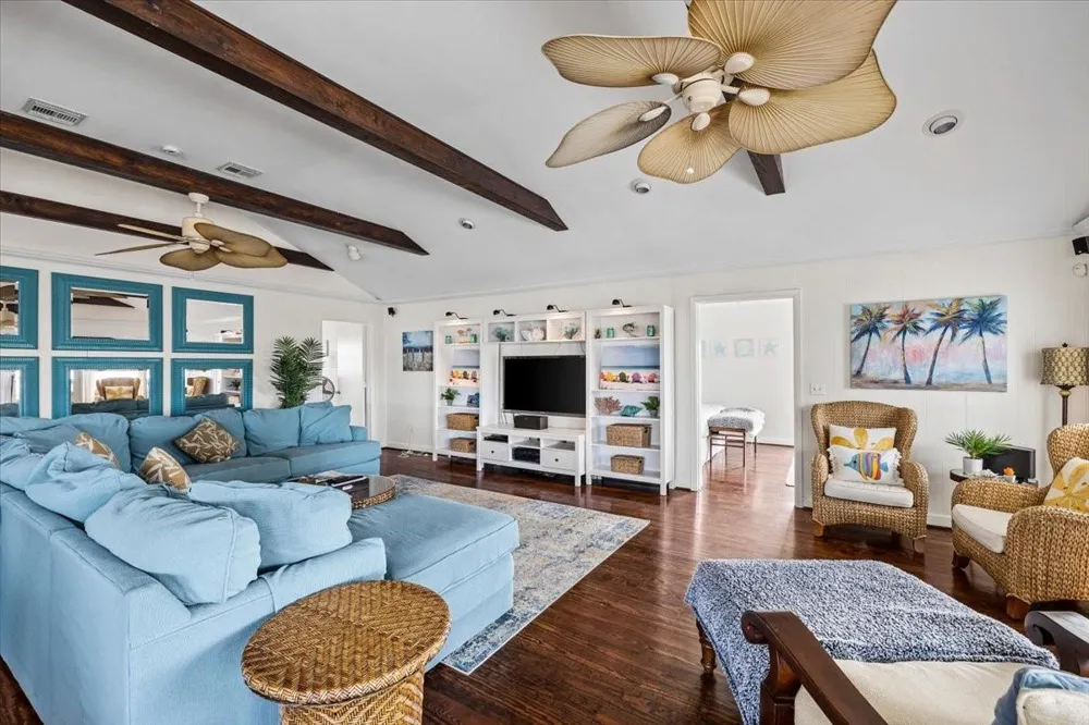 3718 Brewster Key Drive Galveston, TX 77554