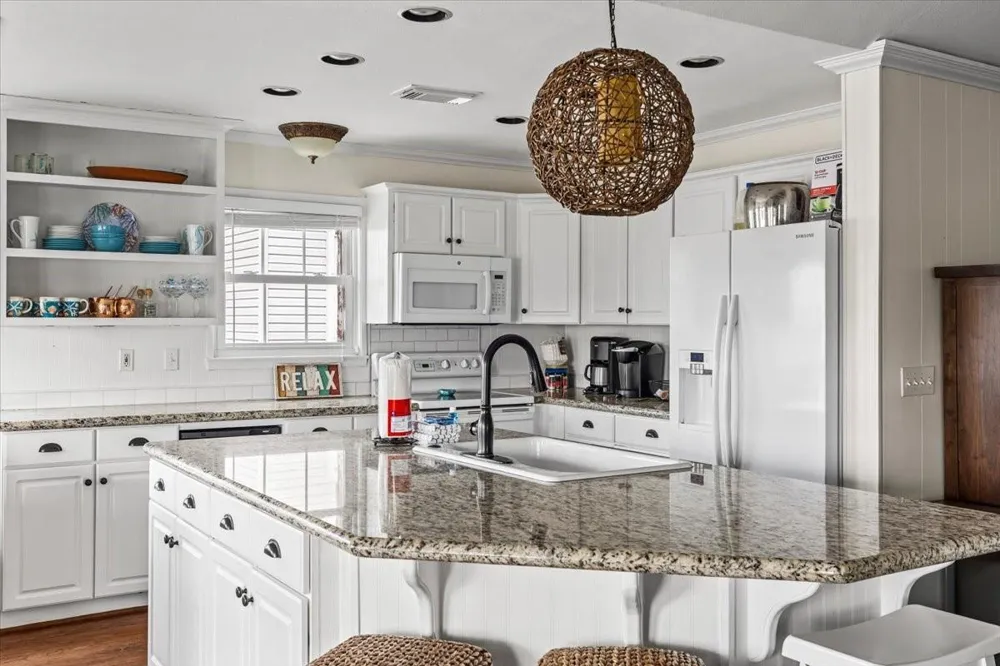 3718 Brewster Key Drive Galveston, TX 77554