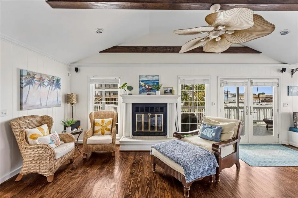 3718 Brewster Key Drive Galveston, TX 77554