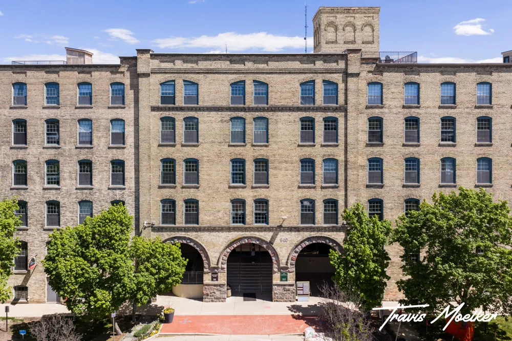 940 Monroe Avenue NW #127 Grand Rapids, MI 49503