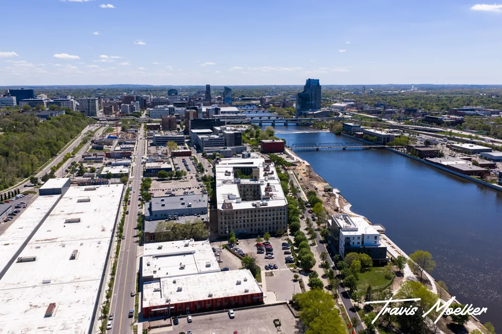 940 Monroe Avenue NW #127 Grand Rapids, MI 49503