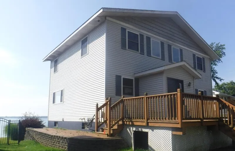 2918 E Shore Drive Portage, MI 49002