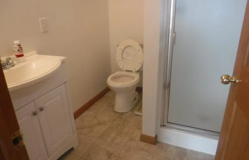 2918 E Shore Drive Portage, MI 49002