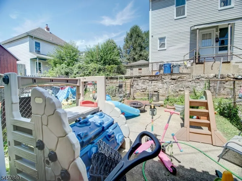 11 Davis St Phillipsburg Town, NJ 08865