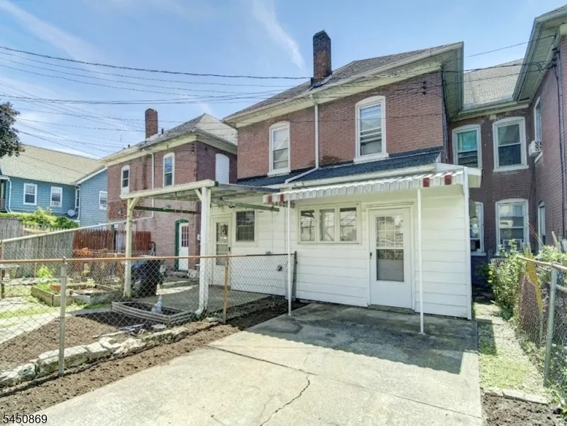11 Davis St Phillipsburg Town, NJ 08865