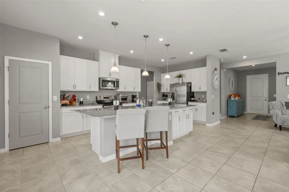 1596 EUCALYPTUS WAY Davenport, FL 33837