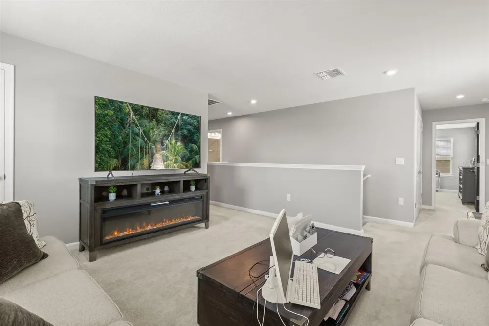 1596 EUCALYPTUS WAY Davenport, FL 33837